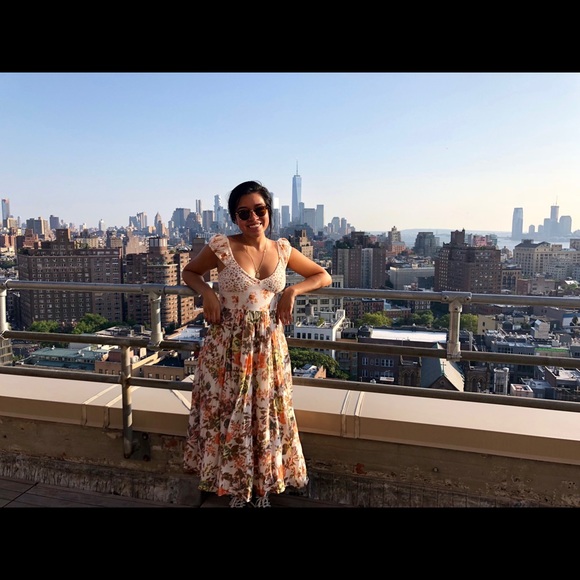 Meet your Posher, Maria - Picture 2 of 4